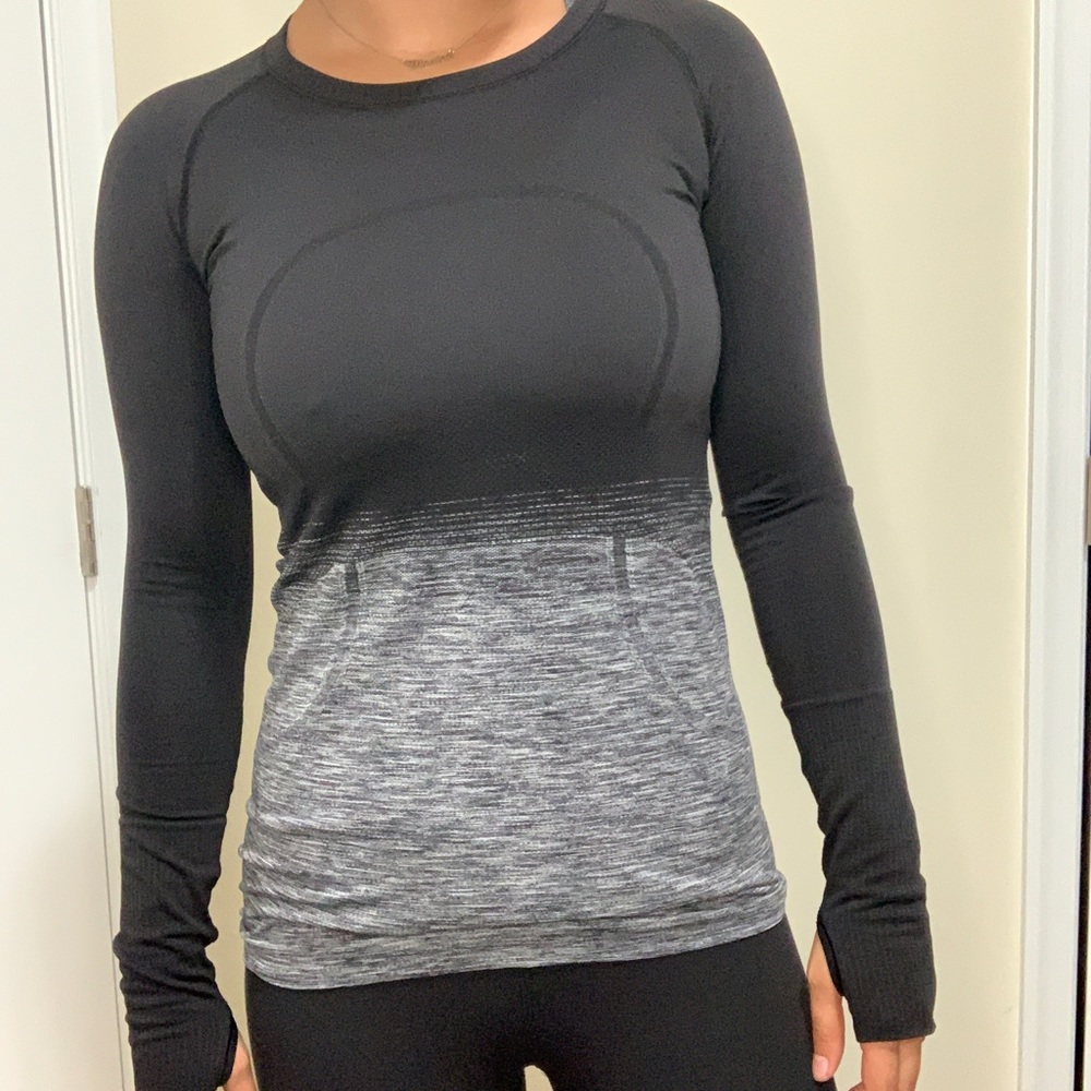Lululemon Long Sleeve Blaxk and Grey Swiftly Top